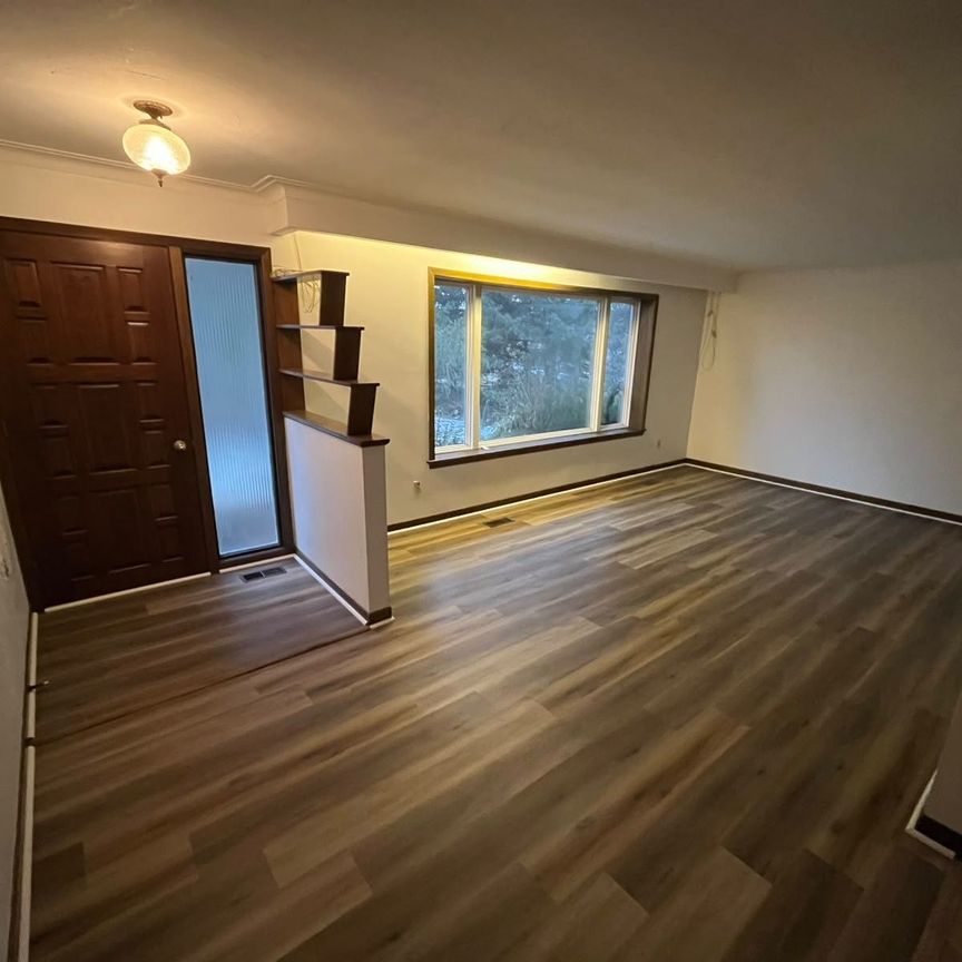For Lease - 9819 Winston Churchill Boulevard, Brampton, Ontario - Photo 1