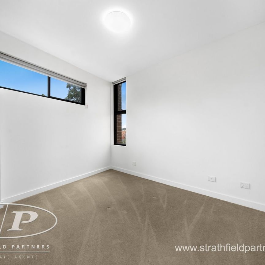 "Executive Style 1-bedroom apartment" - Photo 1