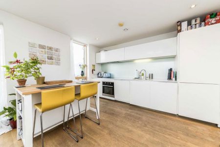 2 bedroom flat to rent - Photo 4