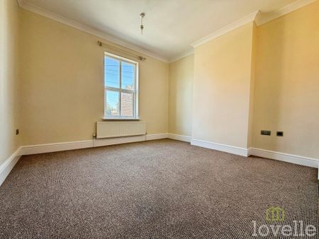 2 bedroom semi-detached house to rent - Photo 3