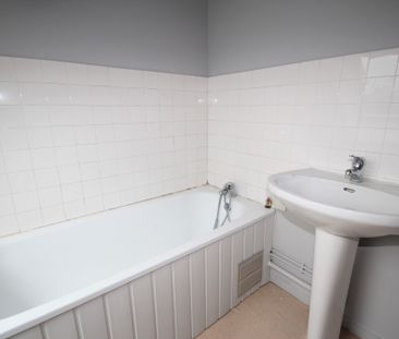 Location Appartement 4 pièces 70m² DECIZE 58300 - Photo 6