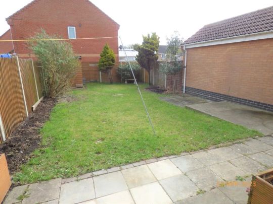 Rodber Way, Lowestoft - Photo 1
