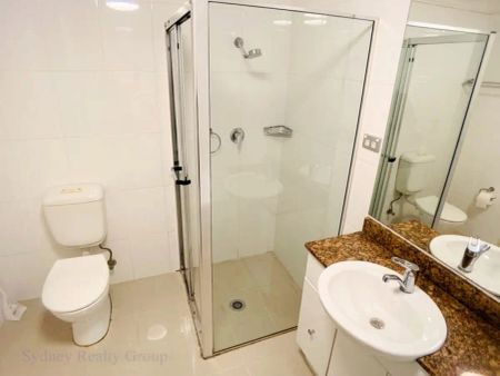 “DEPOSIT TAKEN!!! 1 Bed | 1 Bath” - Photo 2