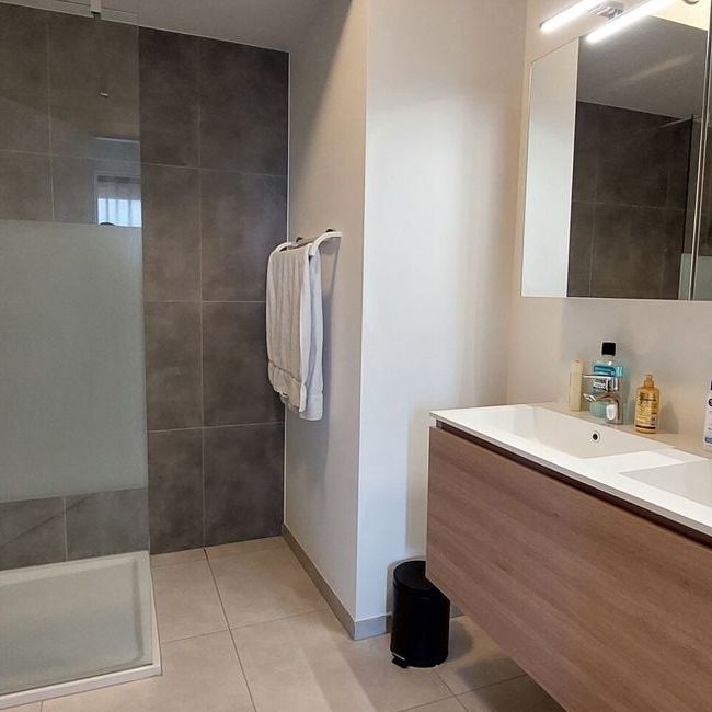 Appartement te huur in Overpelt voor € 895 met 3 slaapkamers - Photo 1