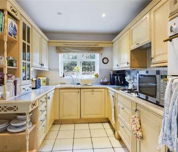 Chineham Close, Fleet, Hampshire, GU51 - Photo 3