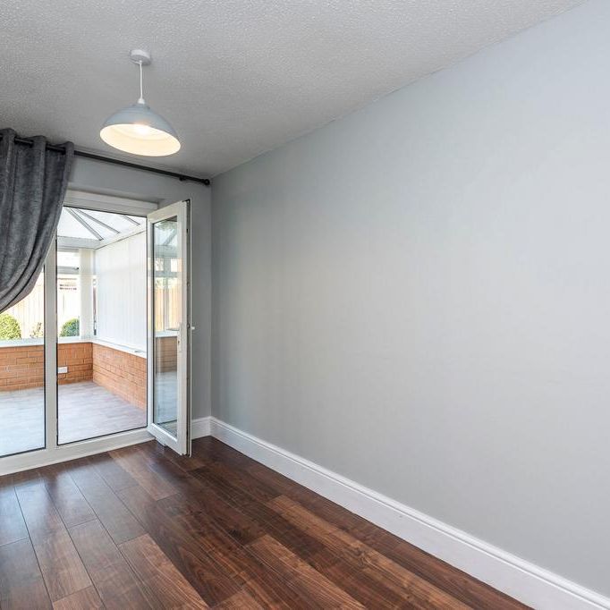 3 bedroom semi-detached house to rent - Photo 1