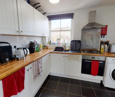 1 Hillgrove Street, Stokes Croft - Photo 2