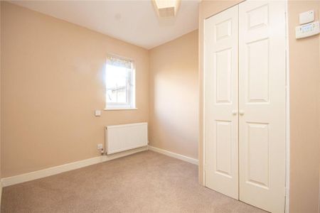 2 bedroom semi-detached house to rent - Photo 3