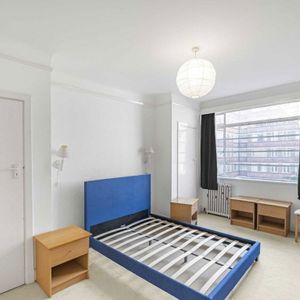 Balham High Road, SW17 7JD, London - Photo 2