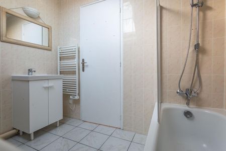 Location Appartement 2 pièces 62m² CHILLY MAZARIN 91380 - Photo 5