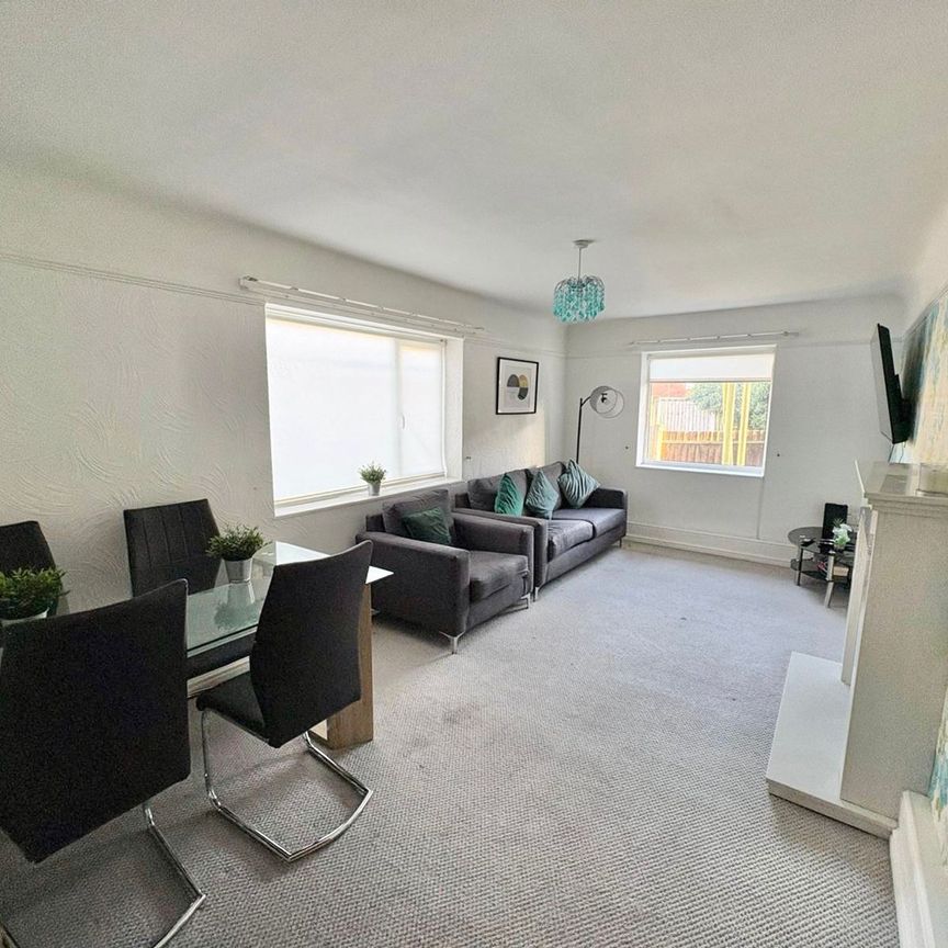 2 bed flat to rent in John Hunter Way, Bootle, L30 - Photo 1
