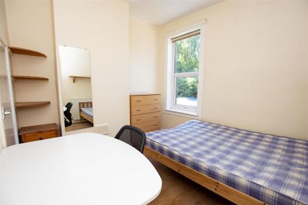 4 bedroom house to rent - Photo 3