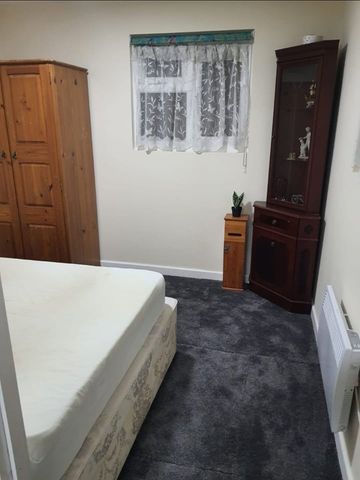 Room in a Shared Flat, Luton, LU2 - Photo 5