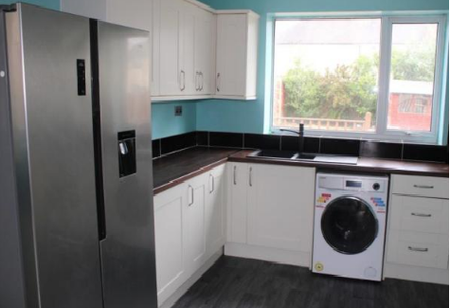 Wrenthorpe Vale, Clifton, Property for rent - Photo 4