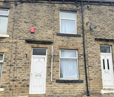 3 bedroom terraced house to rent - Photo 3