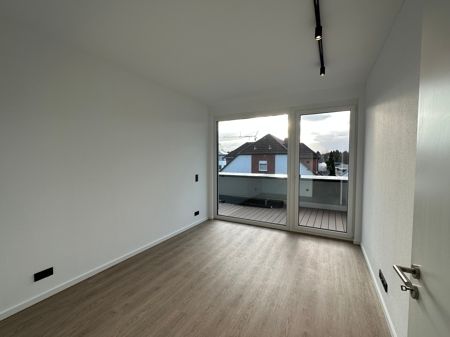 Hochwertige Neubau-Wohnung, exklusive Ausstattung, mit Balkon & Fahrstuhl, in Hennen, zu vermieten - Foto 4