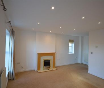 4 bedroom house to rent - Photo 1