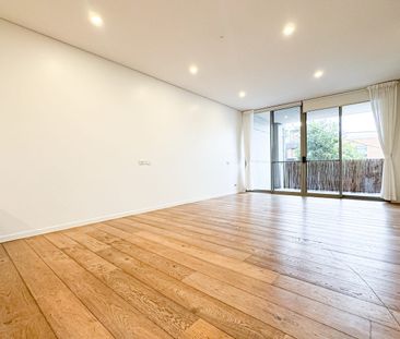New Renovated Family House Available Now - Photo 5