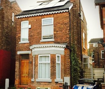 Room in a Shared House, Maine Road, M14 - Photo 3