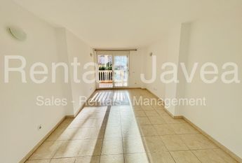 Unfurnished ground floor long term rental Javea Arenal