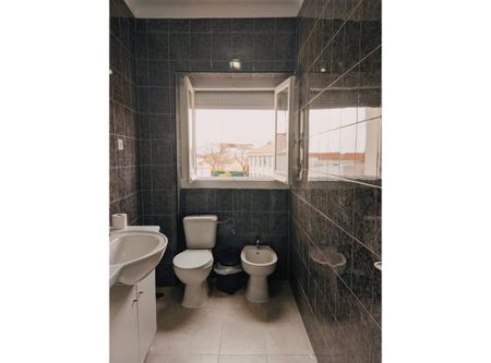 Praça Movimento das Forças Armadas, Almada, Setúbal Municipality 2800-171 - Photo 3