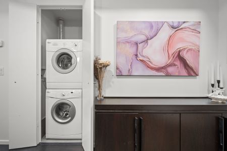 For Lease - 8 Charlotte Street Unit# 415, Toronto, Ontario - Photo 2