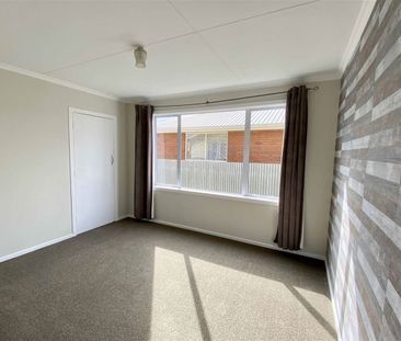 CATCH ME QUICK ON CLIFTON - Photo 2