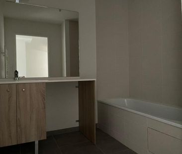 APPARTEMENT T3 64M - Photo 3