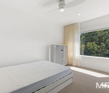 13/30 Queens Road, Melbourne - Photo 4