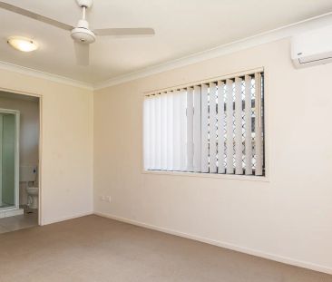 Centrally located 4 Bedroom Home - Photo 6