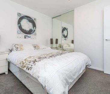 Fully Furnished Apartment - Unbeatable Location - Photo 5