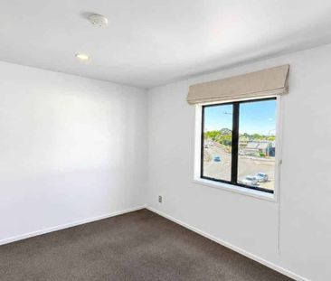Ellerslie Excellence! - Photo 1