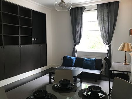 2 Bed Flat, St. Georges Square, SW1V - Photo 4