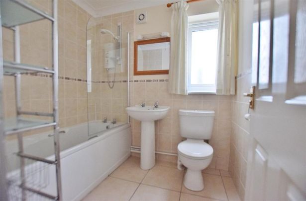 2 bedroom apartment to rent - Photo 1