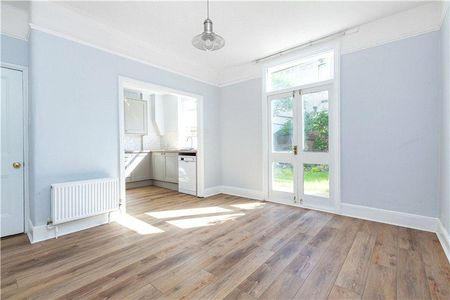 4 bedroom terraced house to rent - Photo 5