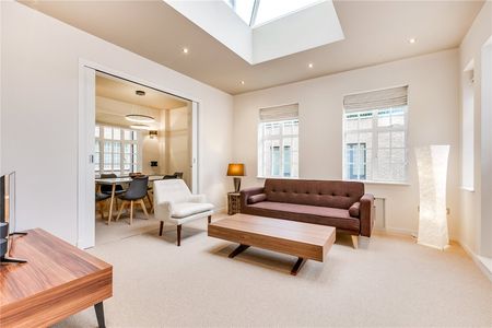 Kings Court North, Chelsea, SW3, London - Photo 2