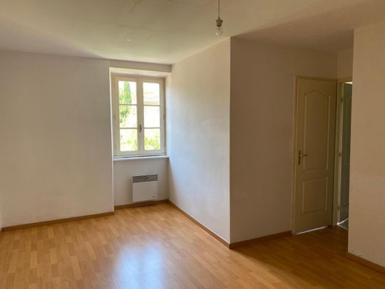 Location Appartement 3 pièces 78m² LES VANS 07140 - Photo 1