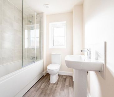 3 bedroom semi-detached house to rent - Photo 4