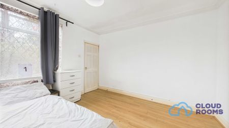 RM1 Regal Court | Enfield | London | N18 2XU - Photo 2