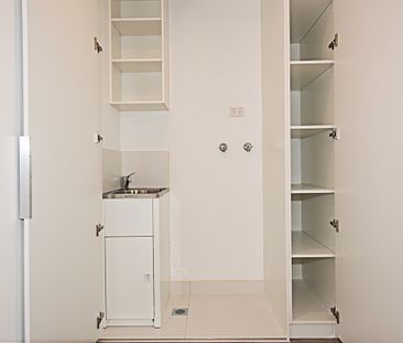 309/251 Johnston Street, Abbotsford VIC 3067 - Apartment For Rent |... - Photo 3