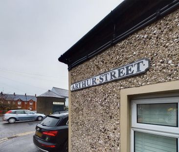 15 Arthur Street, Hillsborough, BT26 6AP - Photo 5