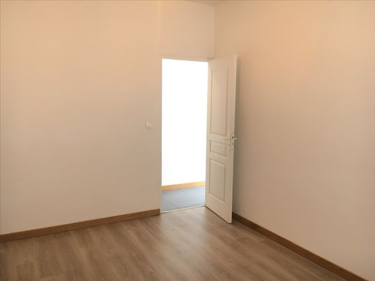 Location Appartement 2 pièces 35m² - Photo 1