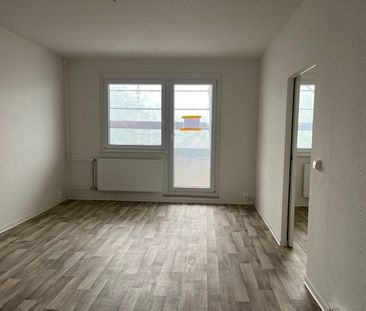 Sanierte 2 Raumwohnung mit Badewanne und Balkon - Foto 2