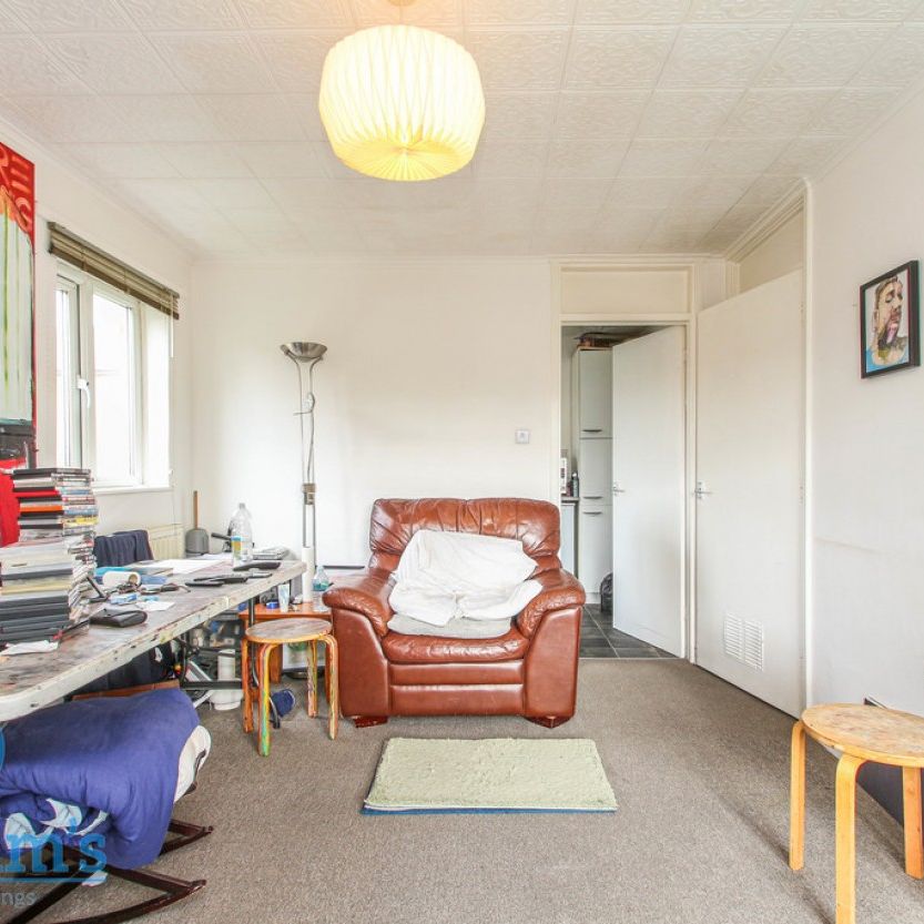 1 bed Apartment for Rent - Photo 1