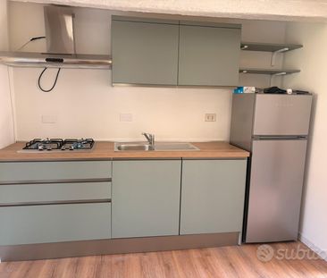 Grazioso bilocale a Piazza S.Stefano (Cernobbio) - Photo 1