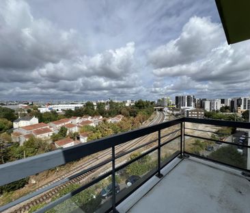 Location Appartement 4 pièces 84m² REZE 44400 - Photo 6