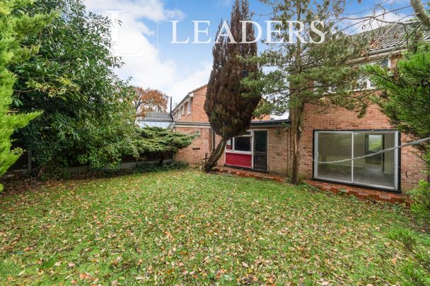 2 bedroom house to rent Eastbourne Avenue, Stevenage, Hertfordshire, SG1 - Photo 1