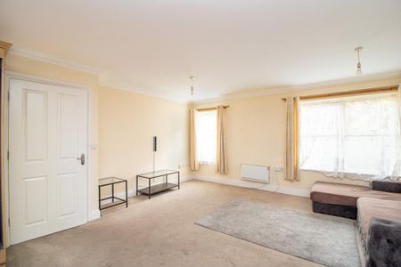 2 bedroom flat to rent - Photo 4