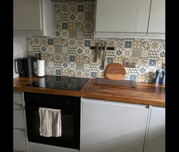 1 Bed Flat, Coram House, W4 - Photo 6