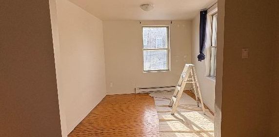 4 1/2 | occupation 1er juillet | Quartier Saint-Sauveur - Photo 2